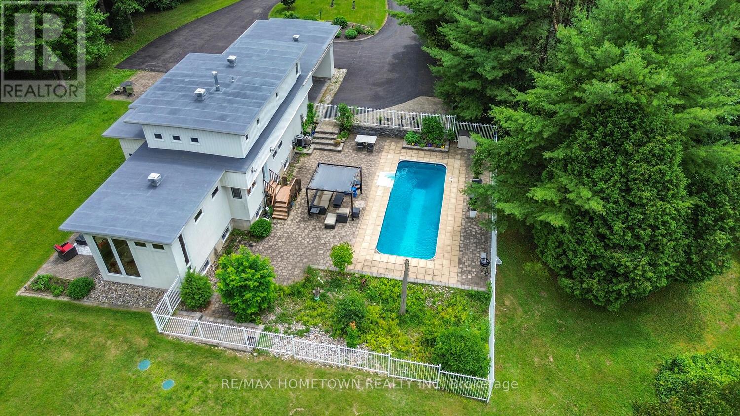 1326 LILY BAY DRIVE N