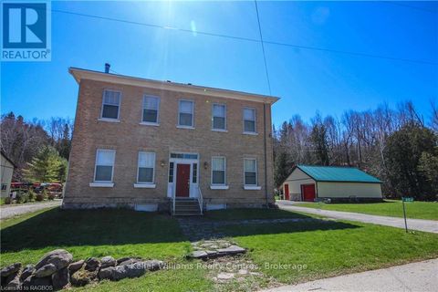 (WEST SIDE) - PART OF 484 CARLISLE STREET Saugeen Shores ON N0H2L0