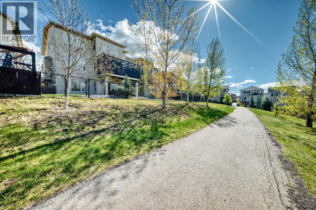 115 Sunset Way