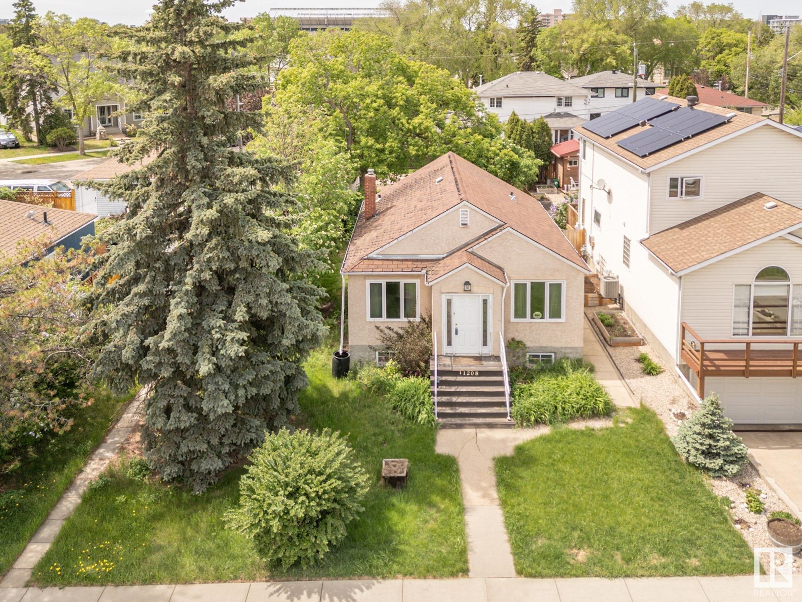11208 79 ST NW NW