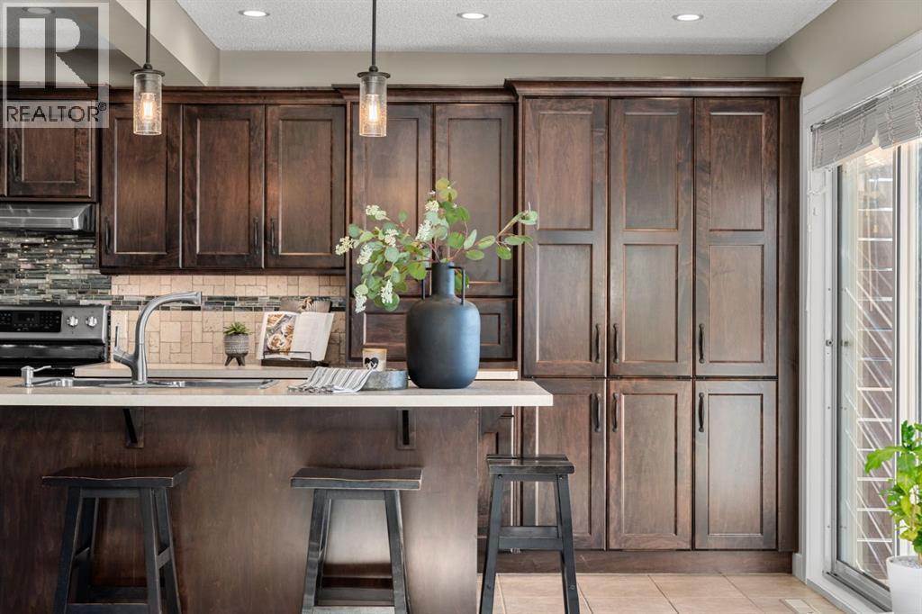 158 River Rock Crescent SE