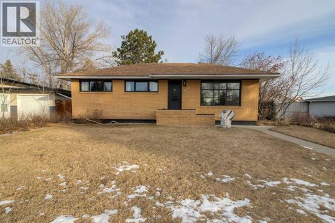 2517 13 Avenue S Lethbridge AB T1K0S7