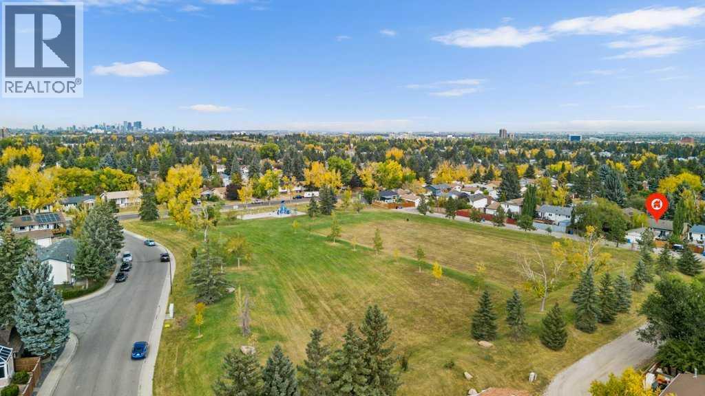 488 Bracewood Crescent SW