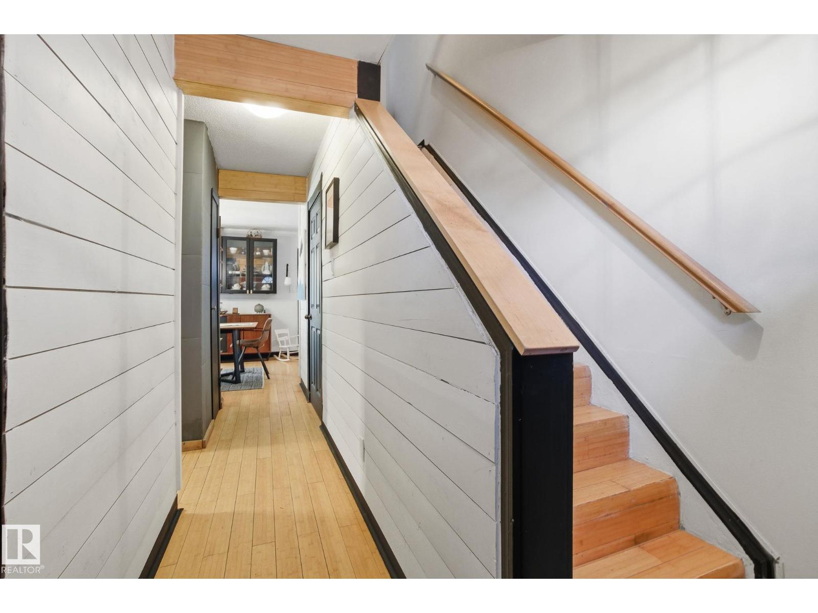 223 DICKINSFIELD CO NW