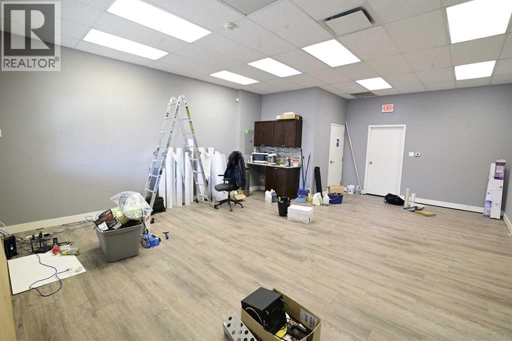 12, 2110 41 Avenue NE