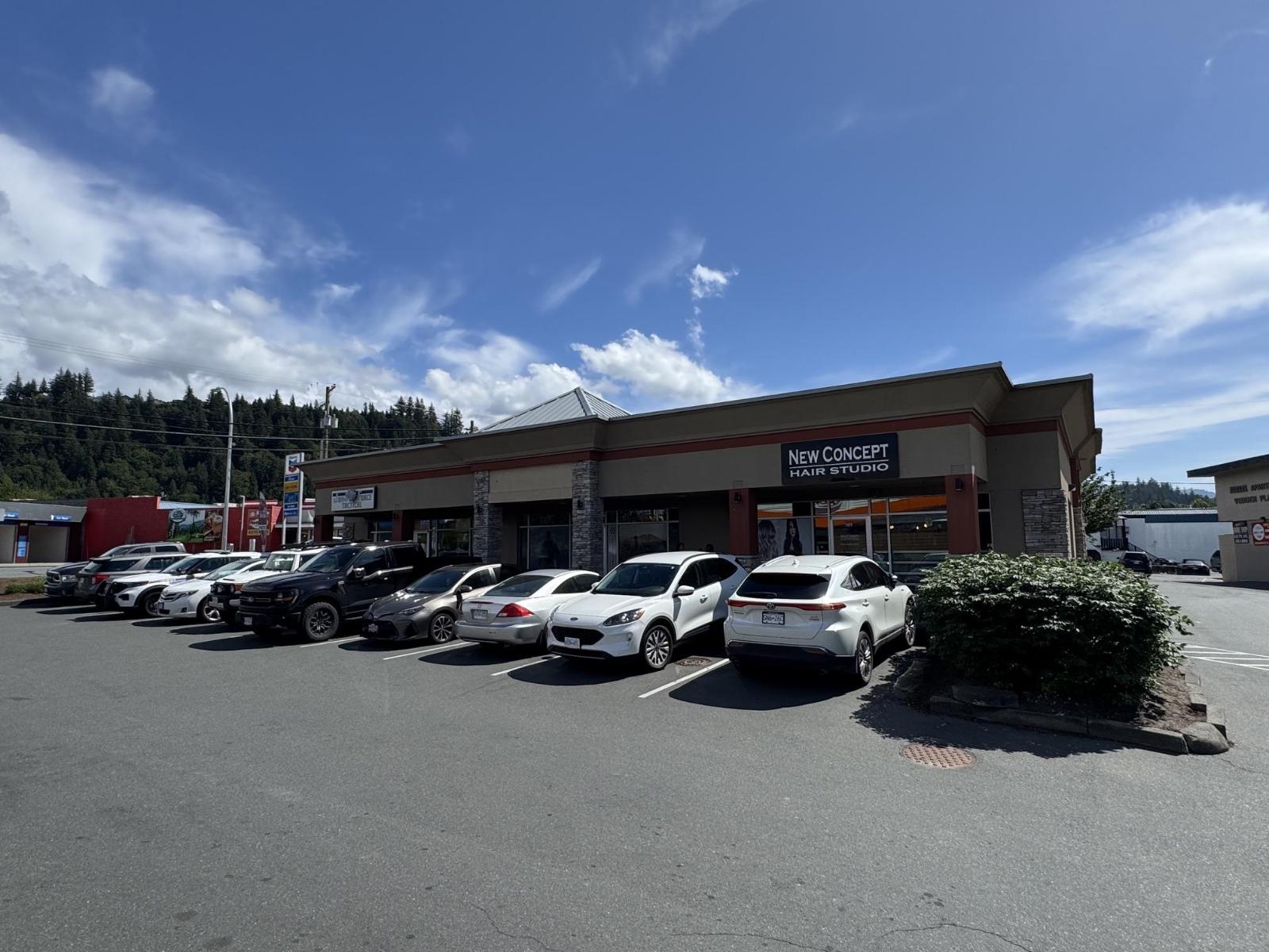 101 5725 VEDDER ROAD|Garrison Crossing