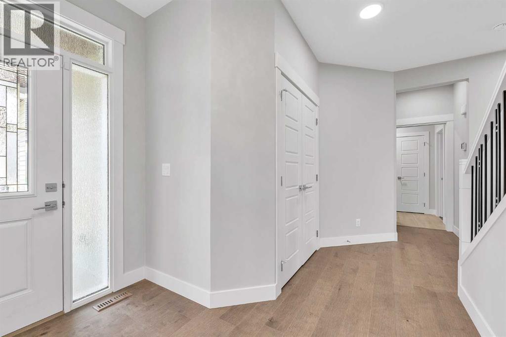 311 Lucas Way NW