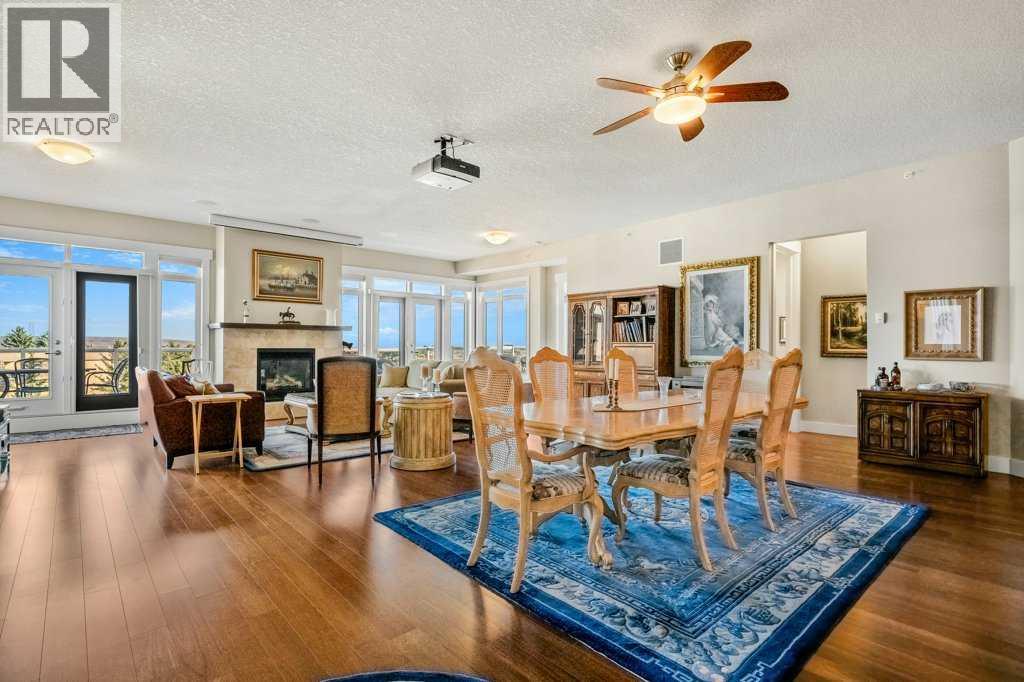 404, 4 Hemlock Crescent SW