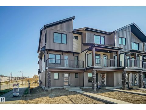 4185 Kinglet DR NW Edmonton AB T5S0S8