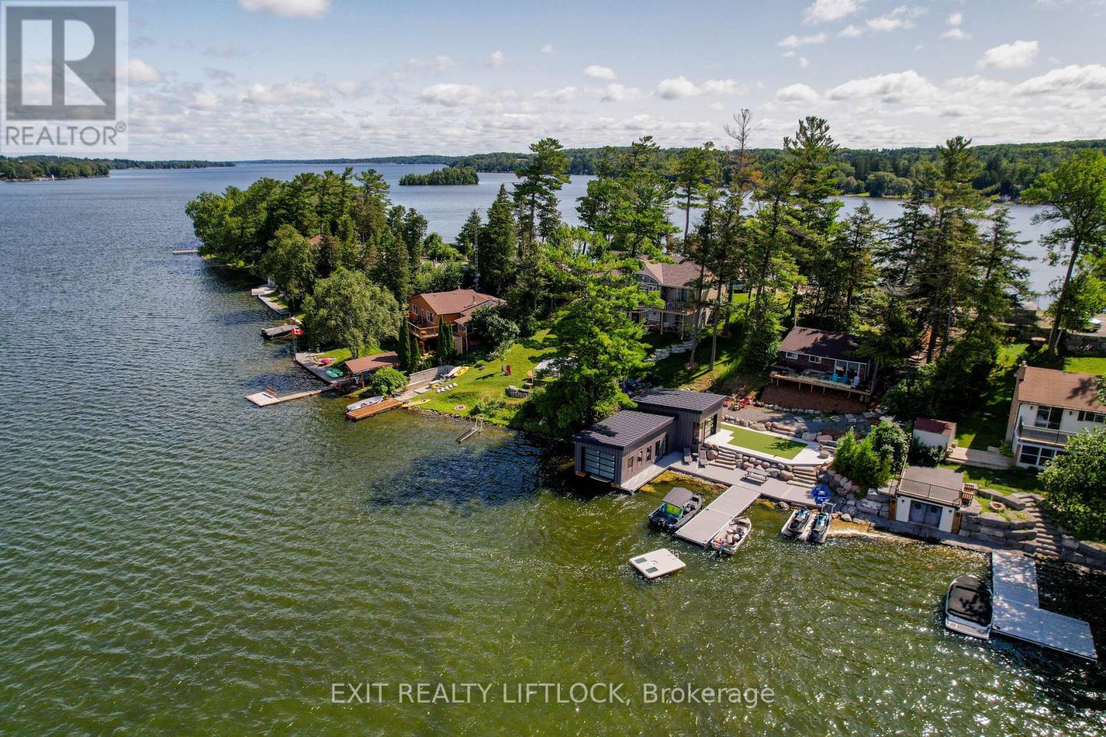854 FIFE'S BAY MARINA LANE - Photo 2