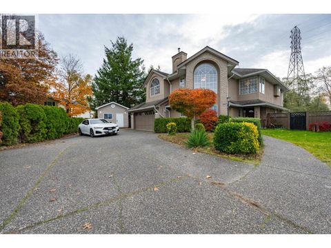 102 VISCOUNT PLACE New Westminster BC V3M6L4