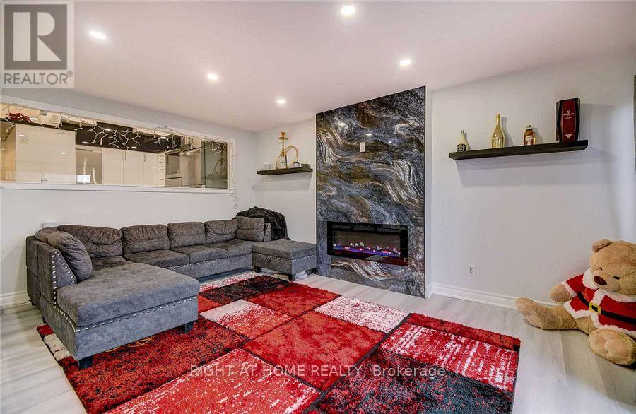 24 SPRINGFAIR AVENUE