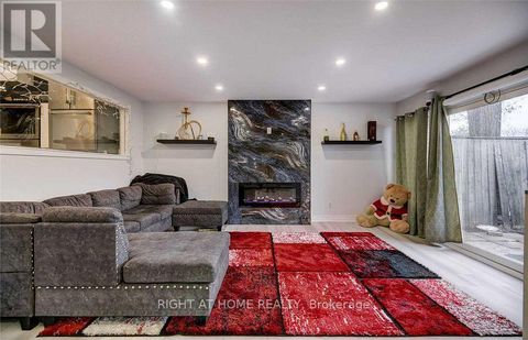 24 SPRINGFAIR AVENUE Aurora (Aurora Village) ON L4G3M2