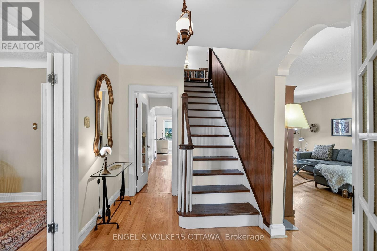 347 ISLAND PARK DRIVE