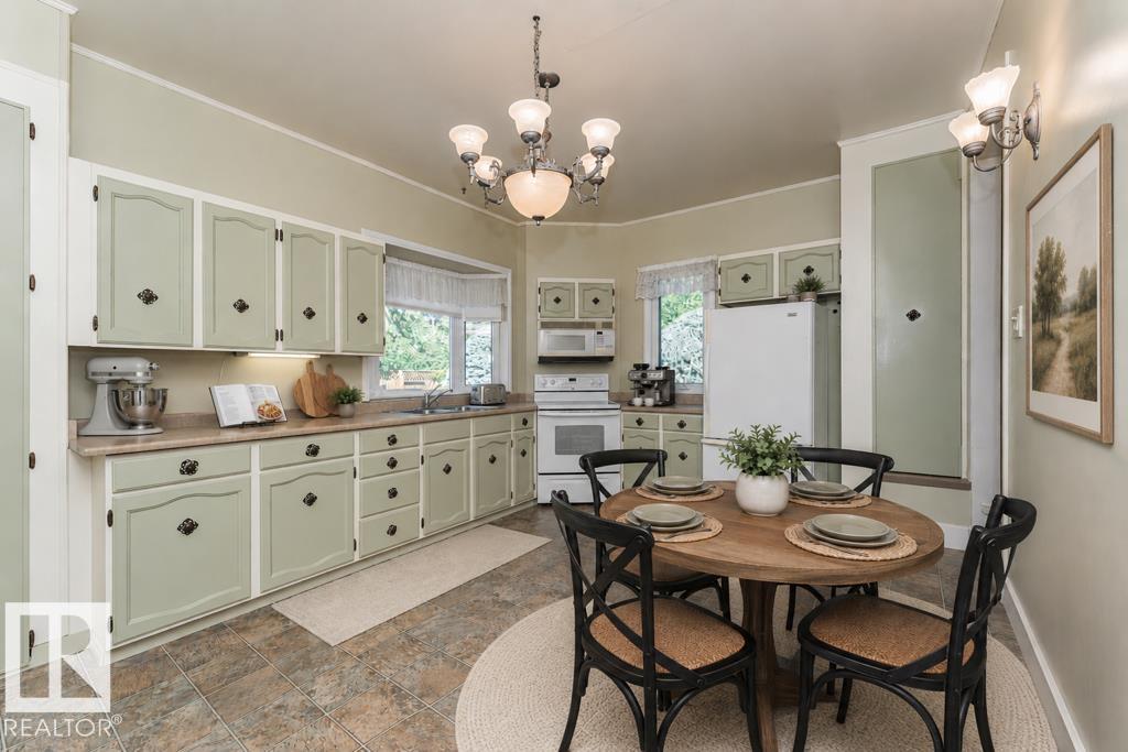 4 JUBILEE DR