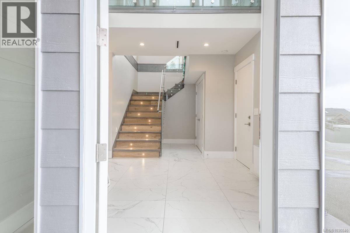 3887 Gulfview Dr