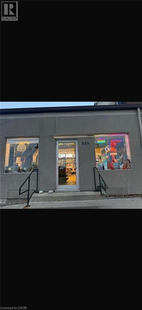 938 KING Street W Kitchener ON N2G1G4