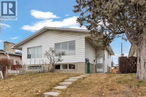 2948 Doverville Crescent SE Calgary AB T2B1T9