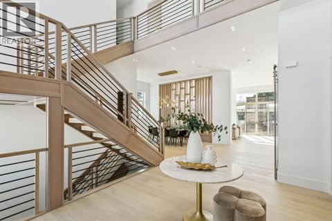 2613 6 Avenue NW Calgary AB T2N0X8