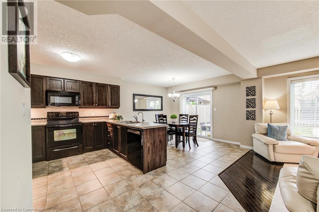54 HUCK Crescent