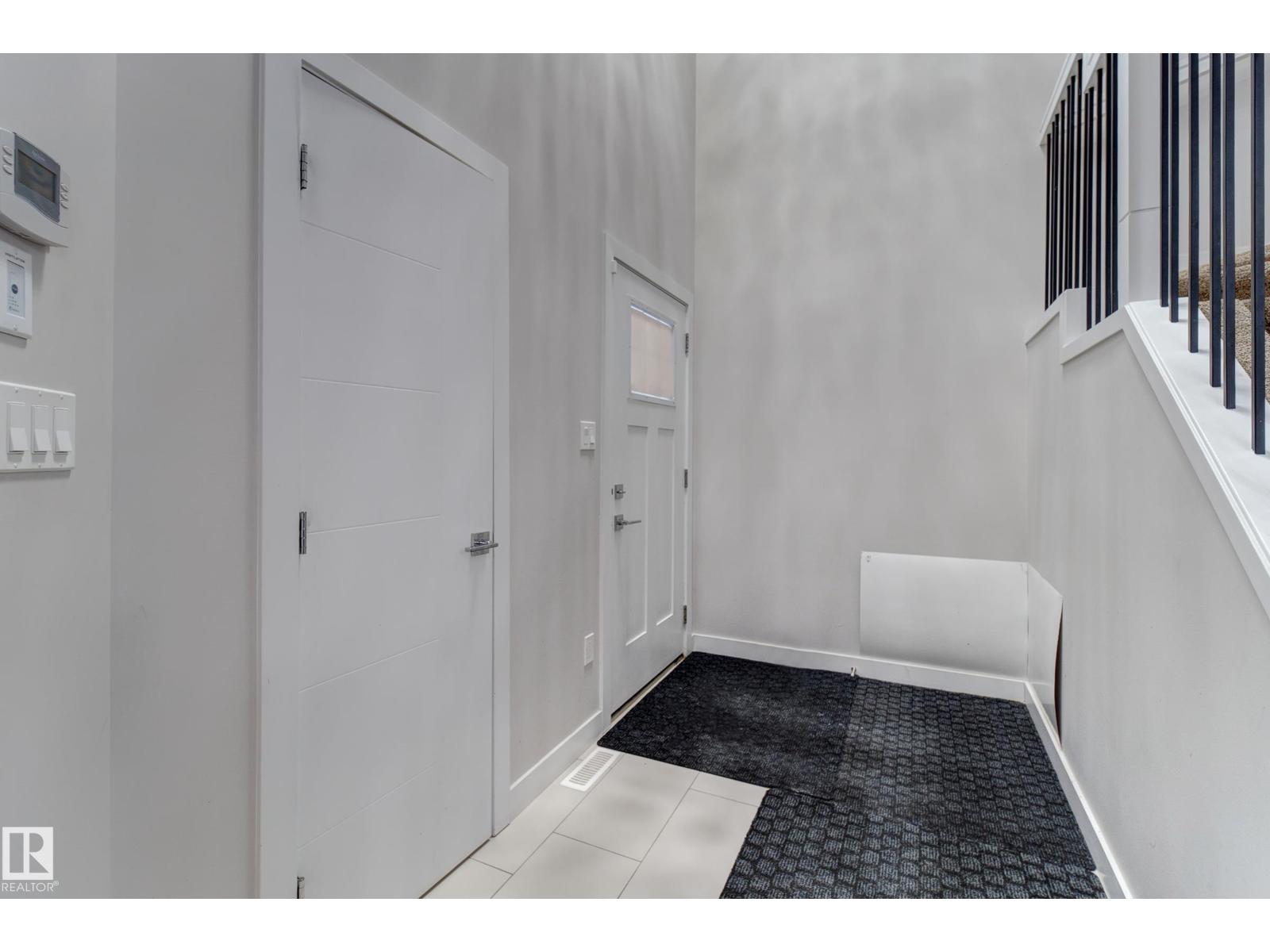 #46 1703 16 AV NW NW