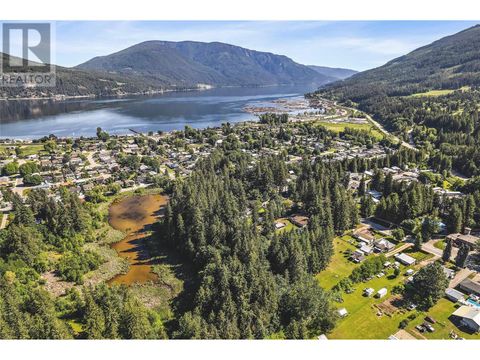 6611 50TH Street NE Salmon Arm BC V1E1Y6