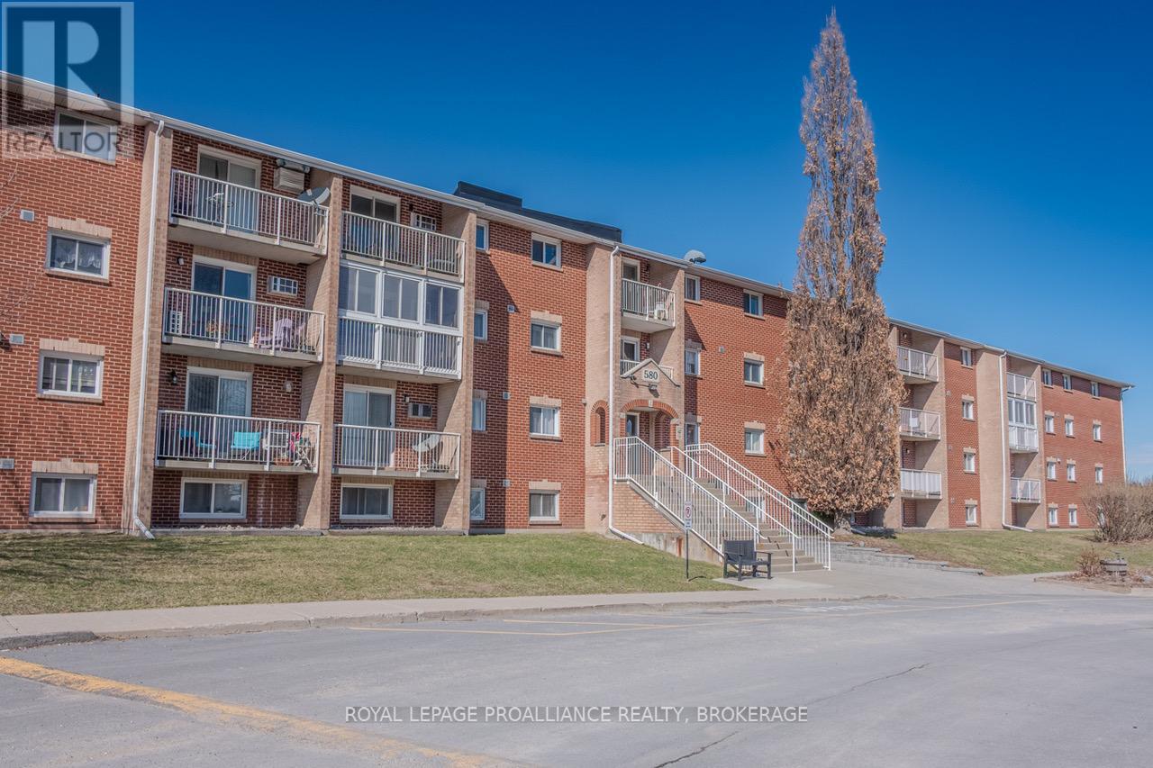 114 - 580 ARMSTRONG ROAD