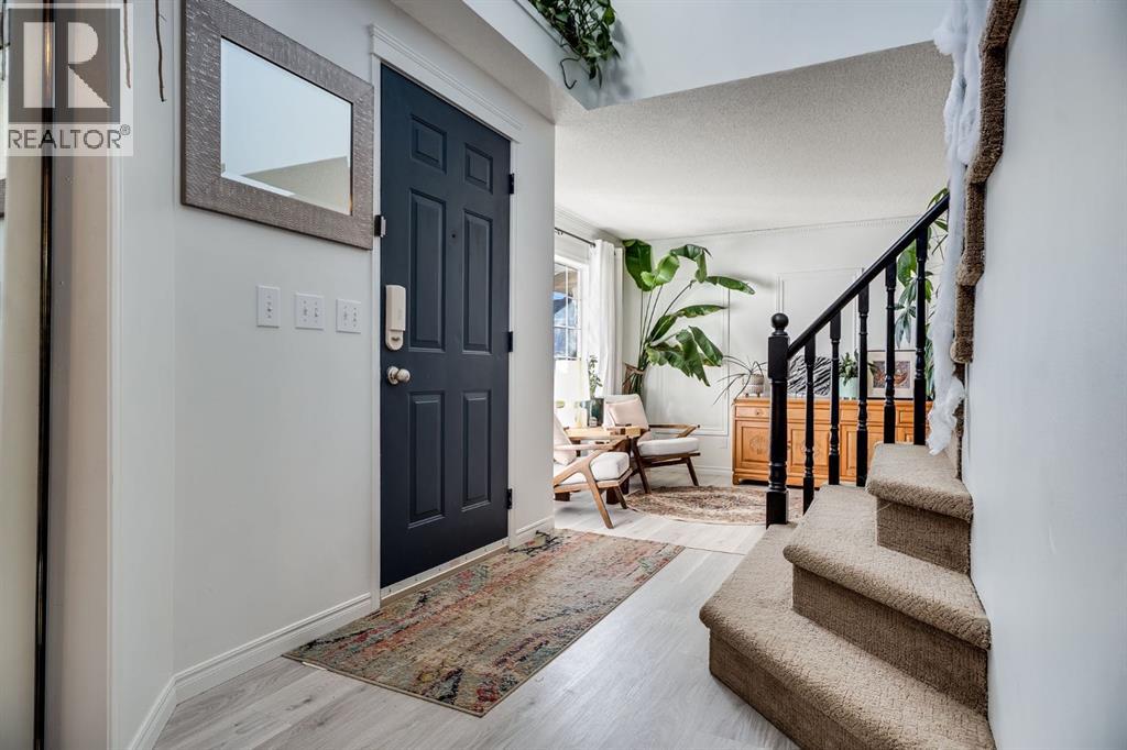 18 Westridge Crescent