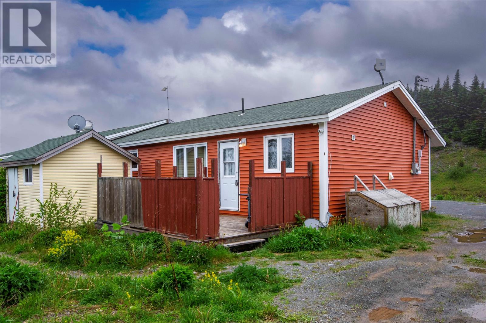 546 Salmonier Line