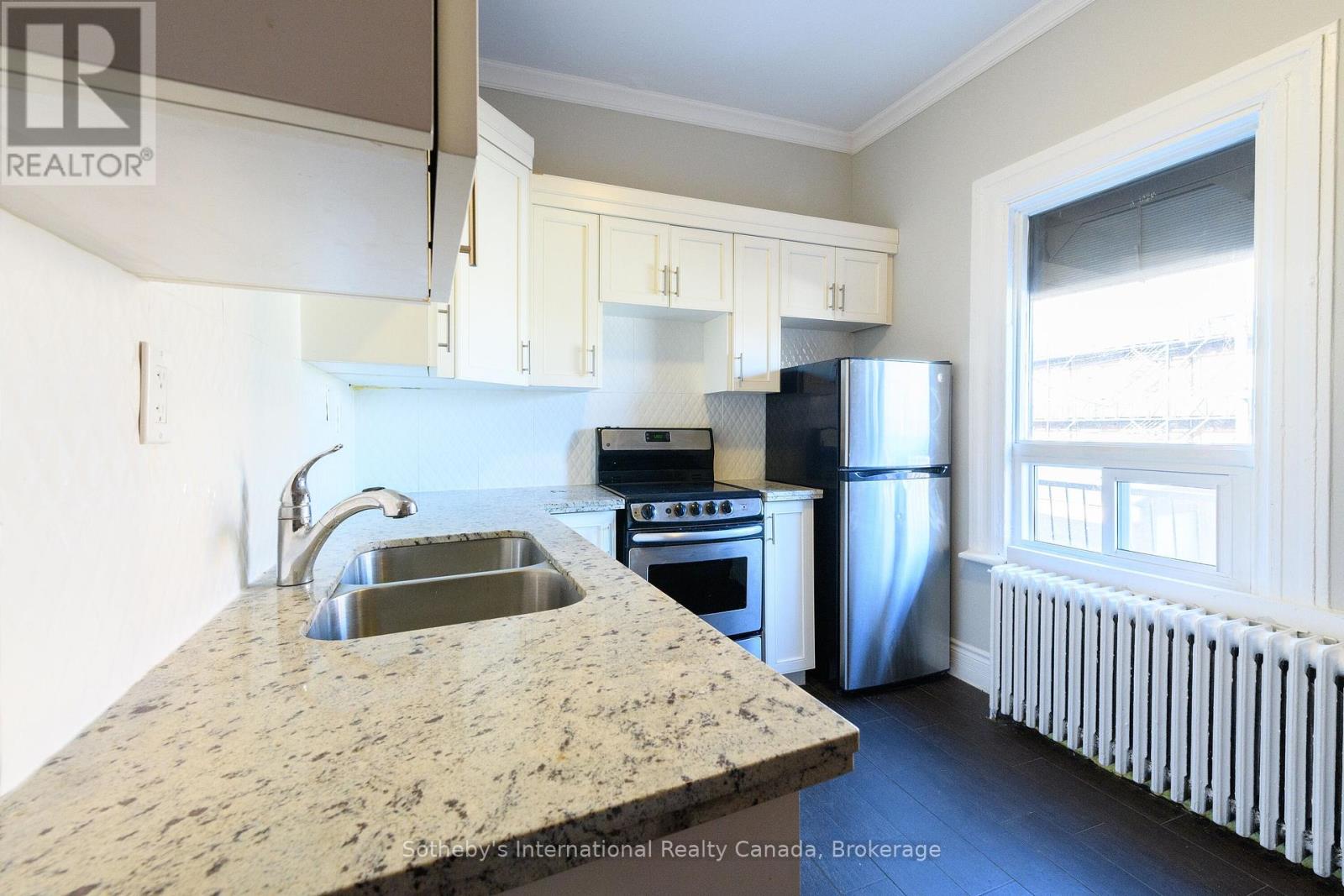 477 KING STREET E