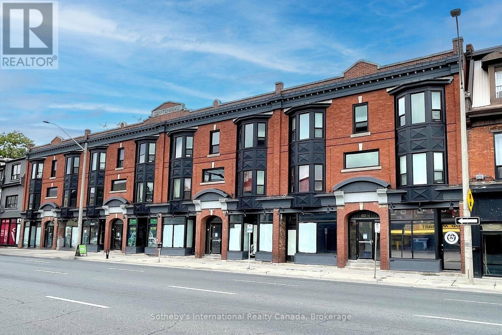 477 KING STREET E