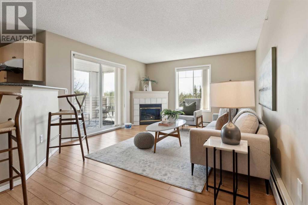 1313, 17 Country Village Bay NE
