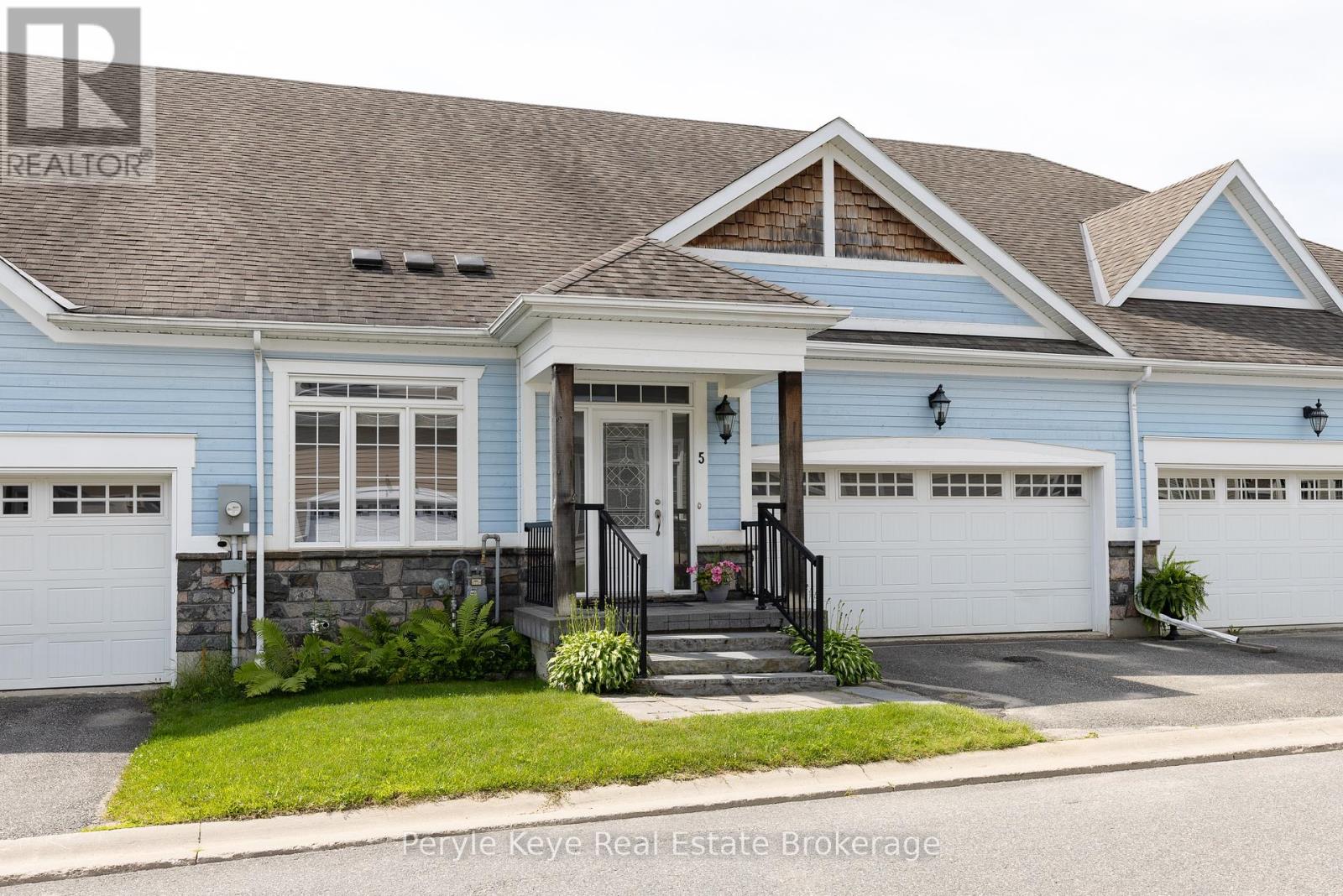 5 PRESCOTT CRESCENT