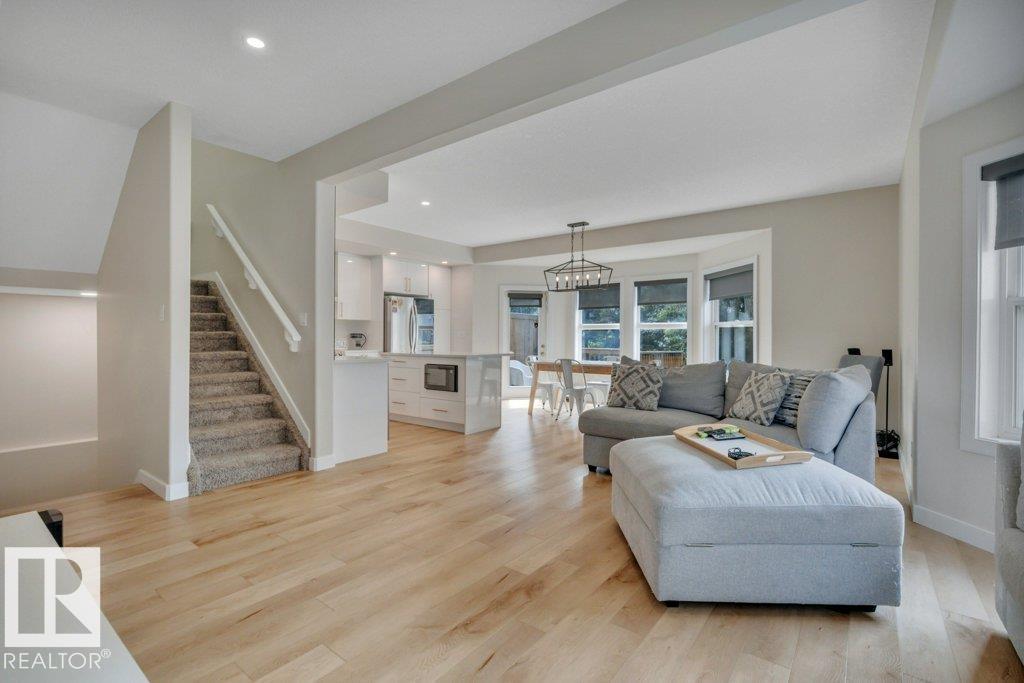#12 1720 GARNETT PT NW