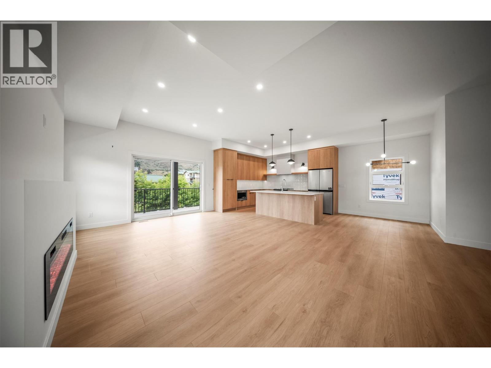 4200 30 Street Unit# 2 Lot# 4