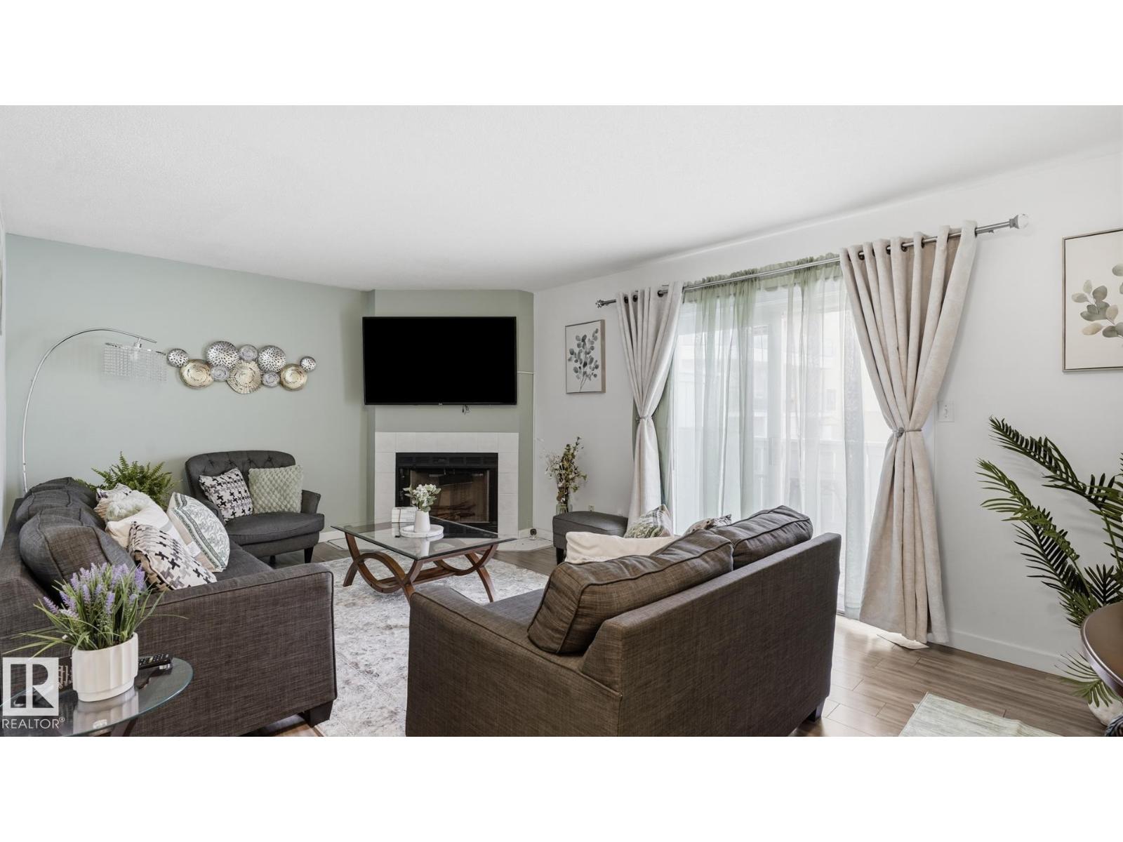 #17 9505 176 ST NW