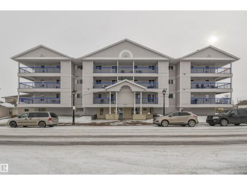 #102 4812 51 AV Stony Plain AB T7Z1P7