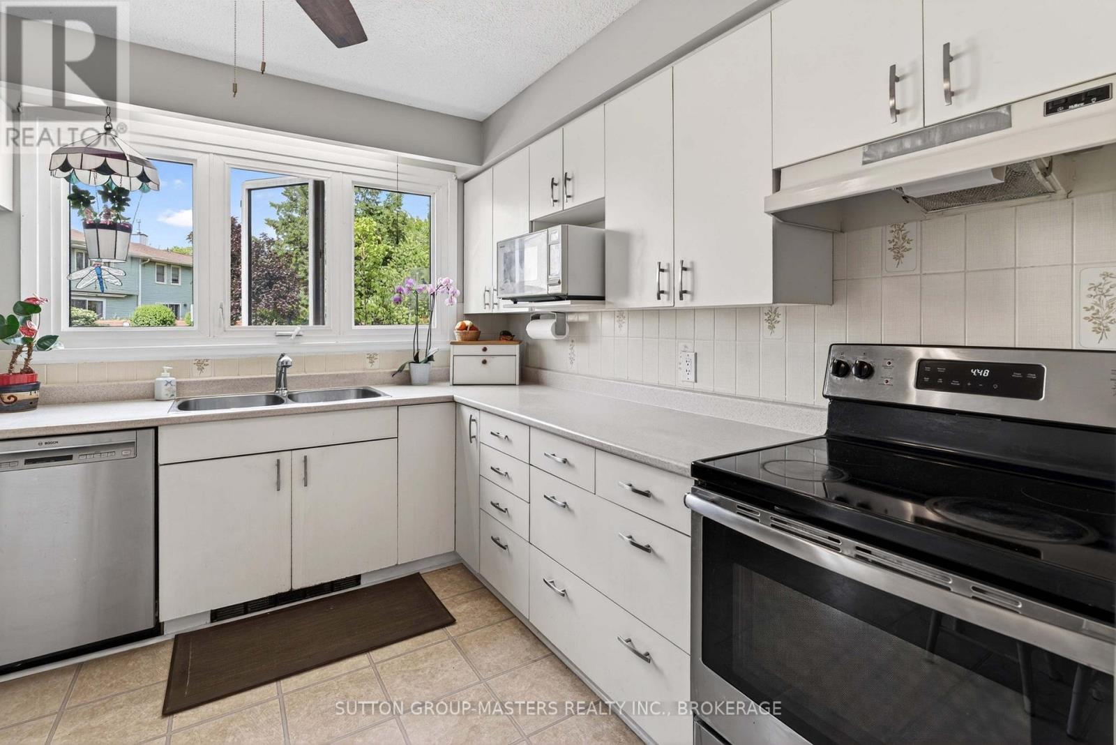 78 - 115 WRIGHT CRESCENT