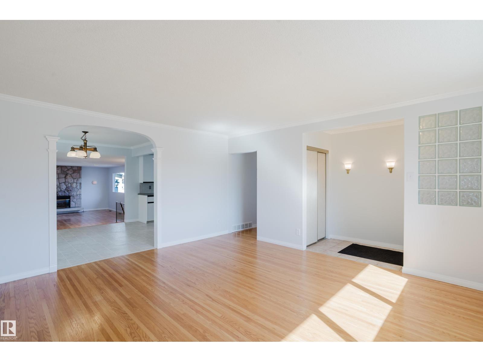 7108 83 ST NW