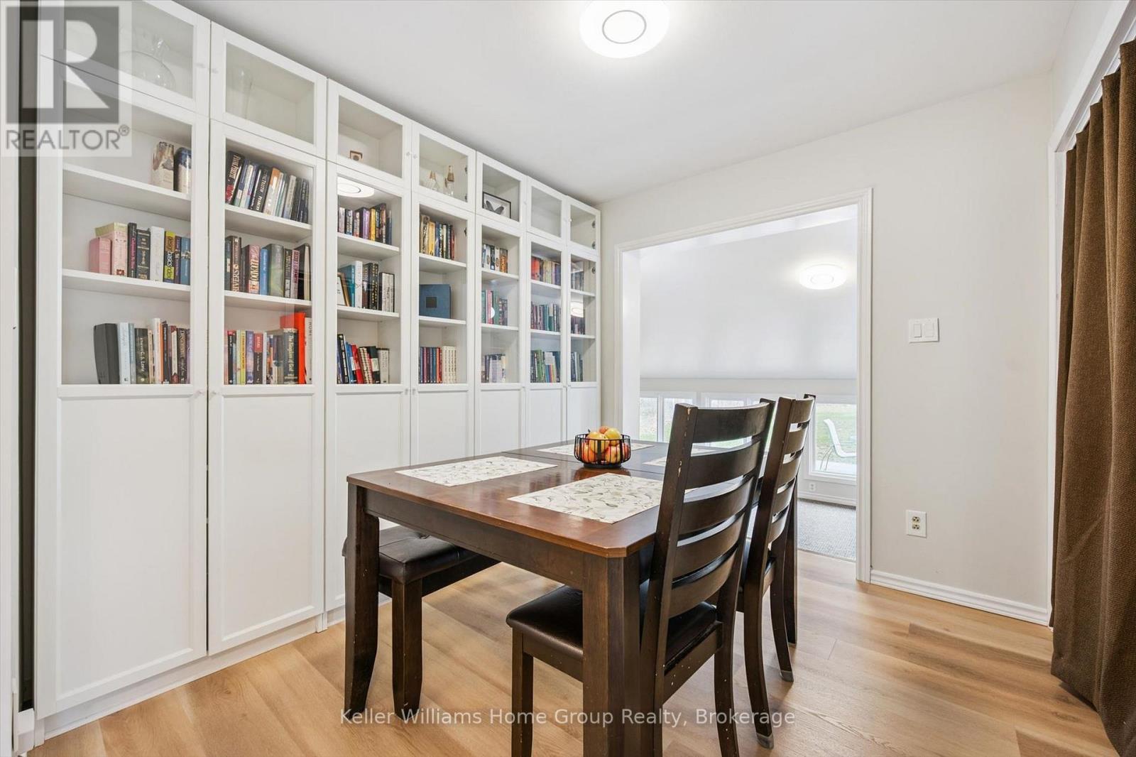 23 HASTINGS BOULEVARD