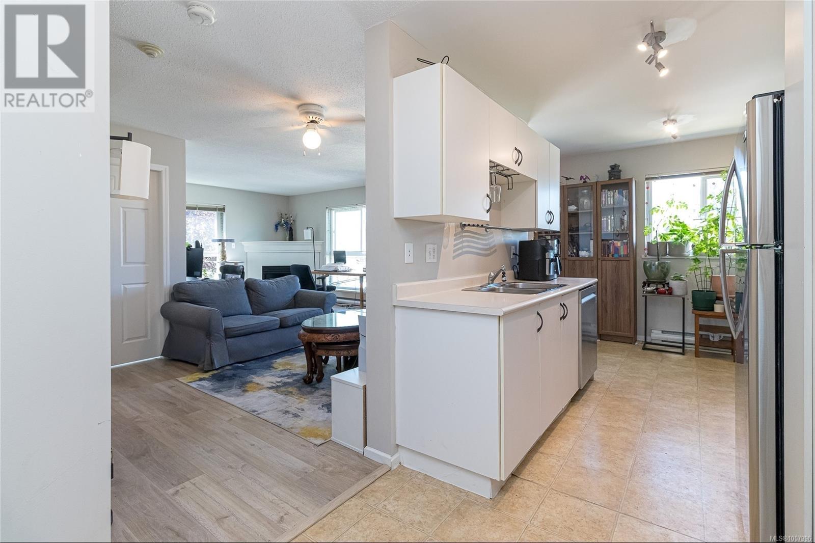 403 1028 Balmoral Rd