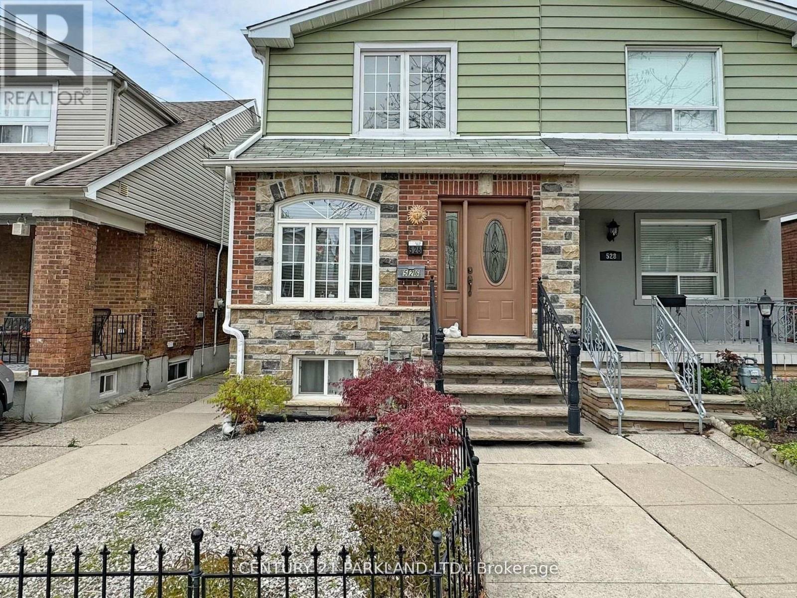 526 MILVERTON BOULEVARD