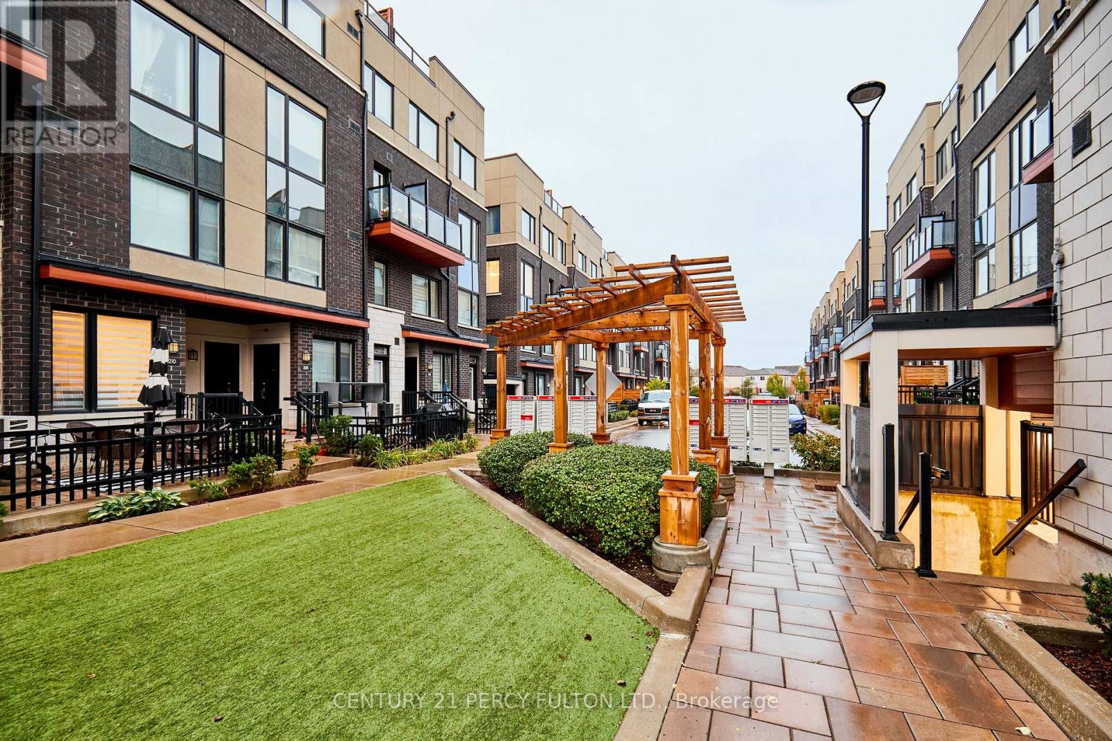 114 - 1555 KINGSTON ROAD