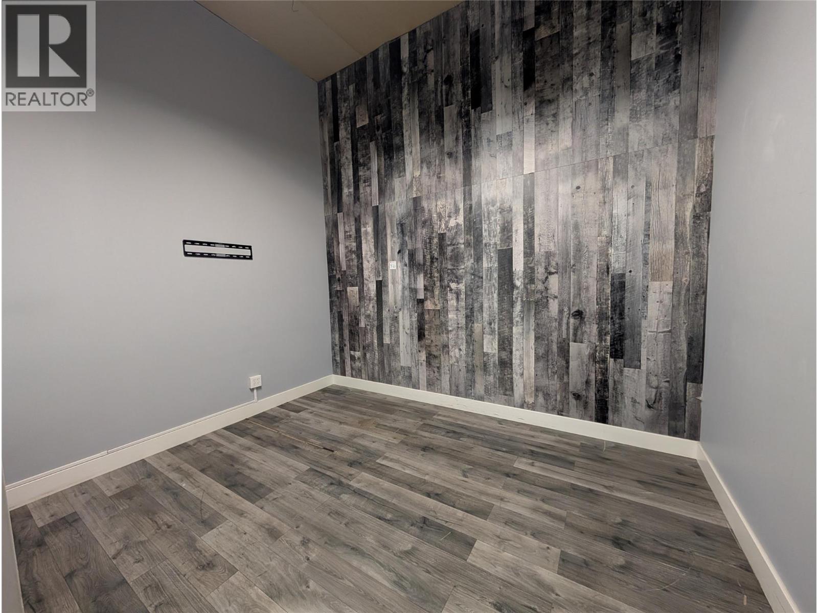 1415 Hunter Court Unit# 9