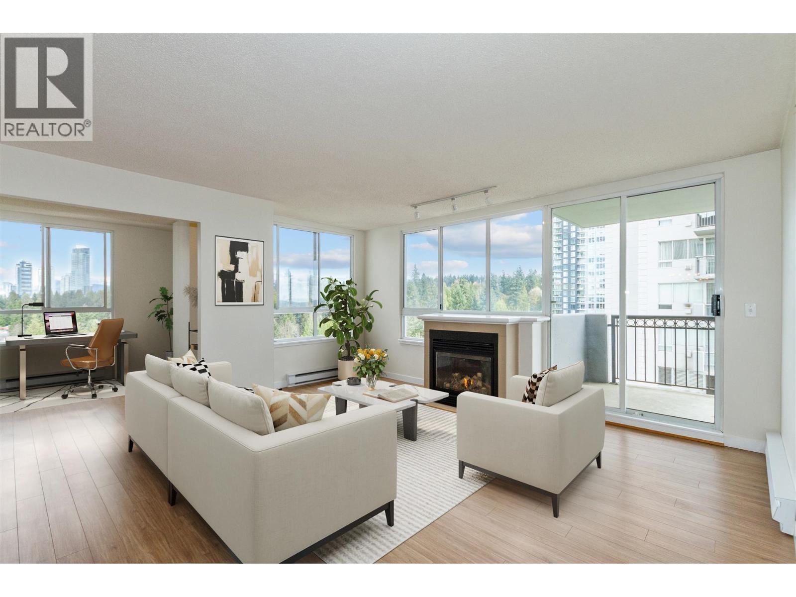 1802 551 AUSTIN AVENUE