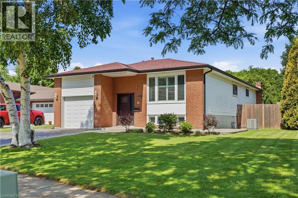 33 DEBORA Drive