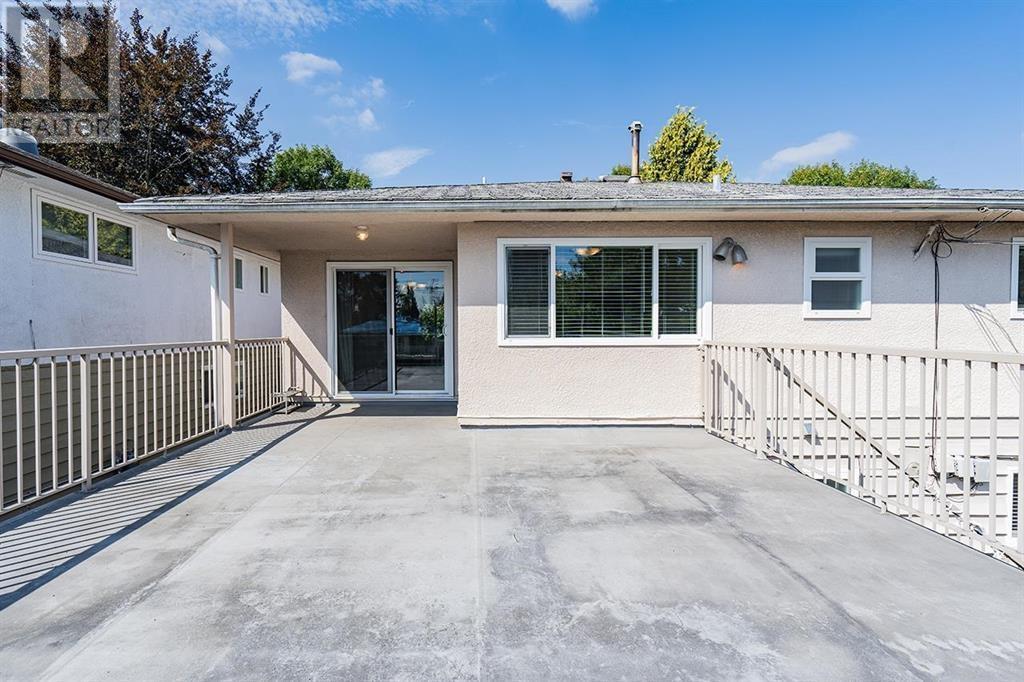 564 64TH STREET