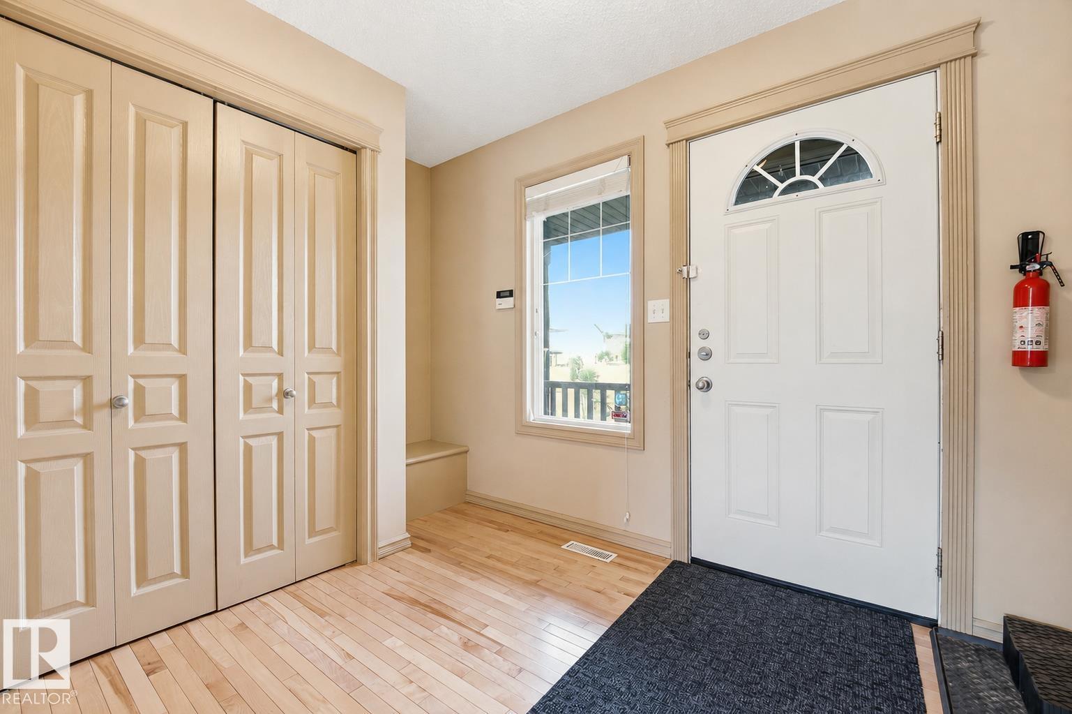 543 GEISSINGER LO NW