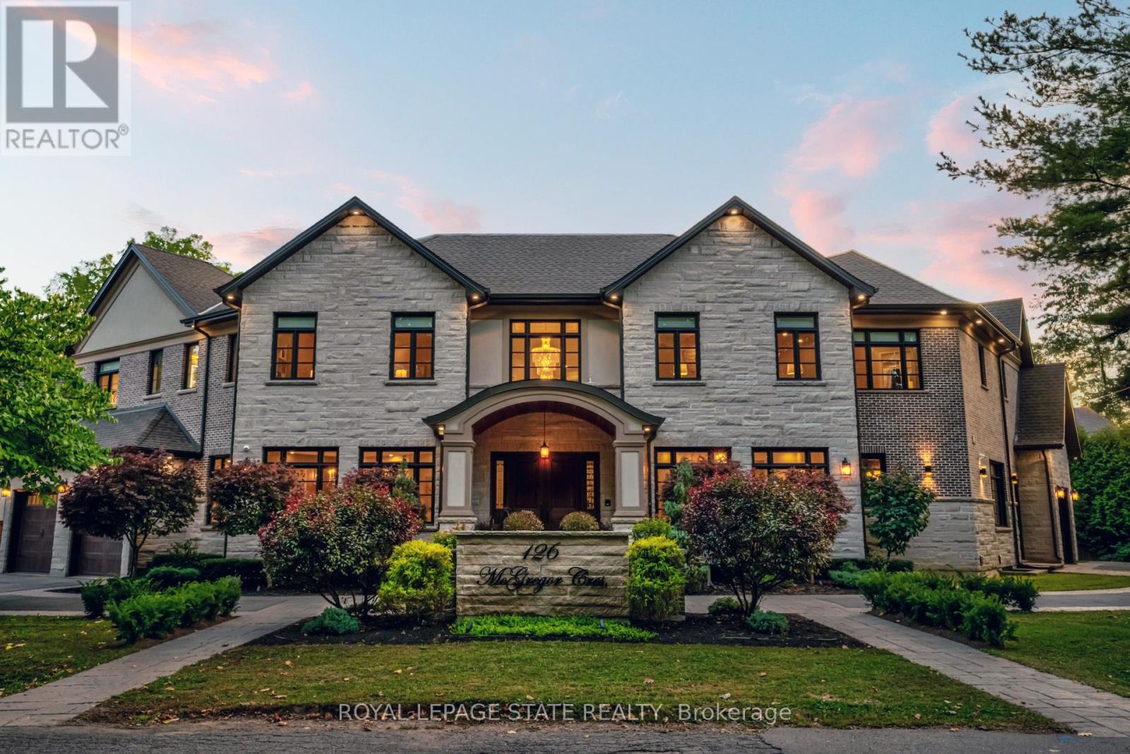 126 MCGREGOR CRESCENT