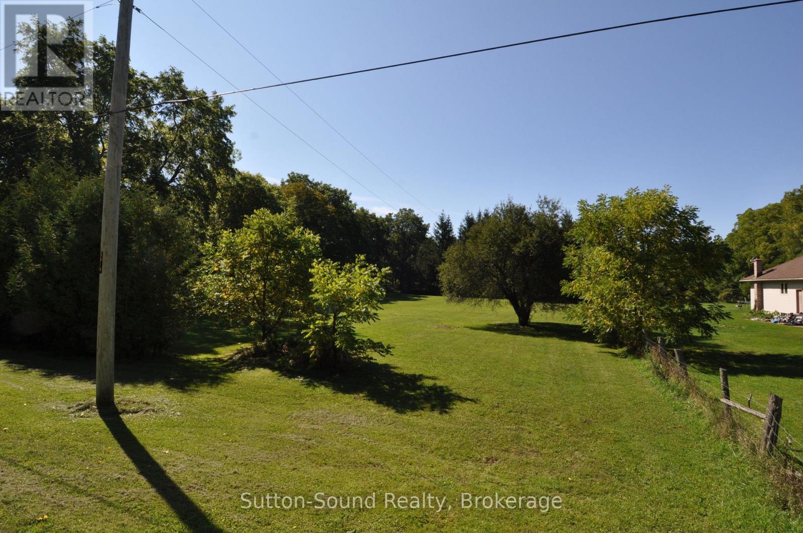 758016 GIRL GUIDE ROAD